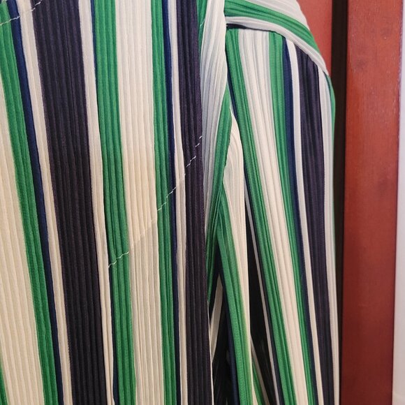 Chico's Green, Blue and White Jacket - Size 3 - Picture 2 of 4